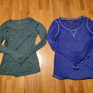 Bundle of 2 long sleeve shirts